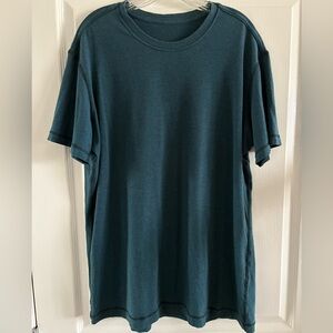 Lululemon Men's T-Shirt